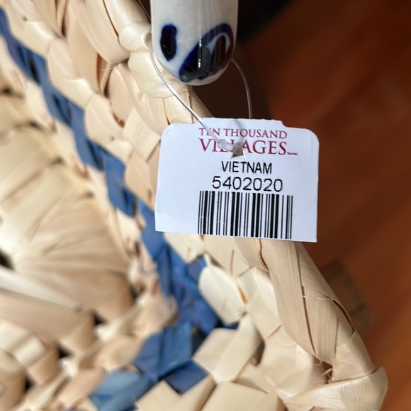 NWT 10,000 Villages Basket ceramic handles - Picture 7 of 8